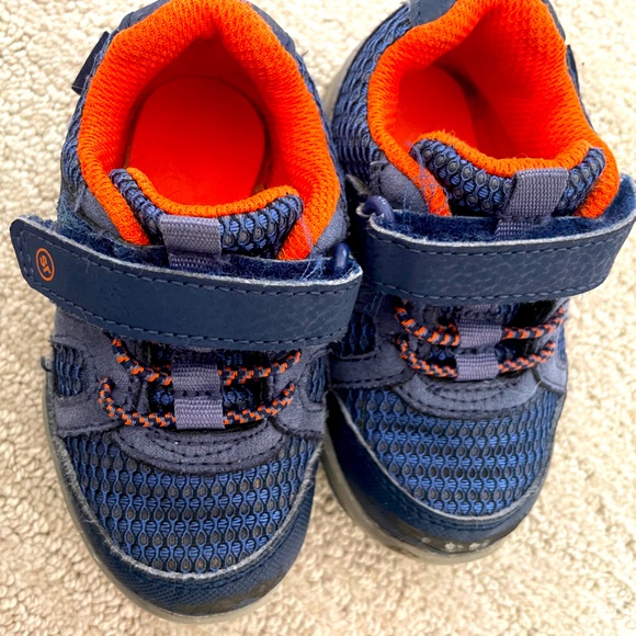 Stride Rite 5 - Picture 2 of 2